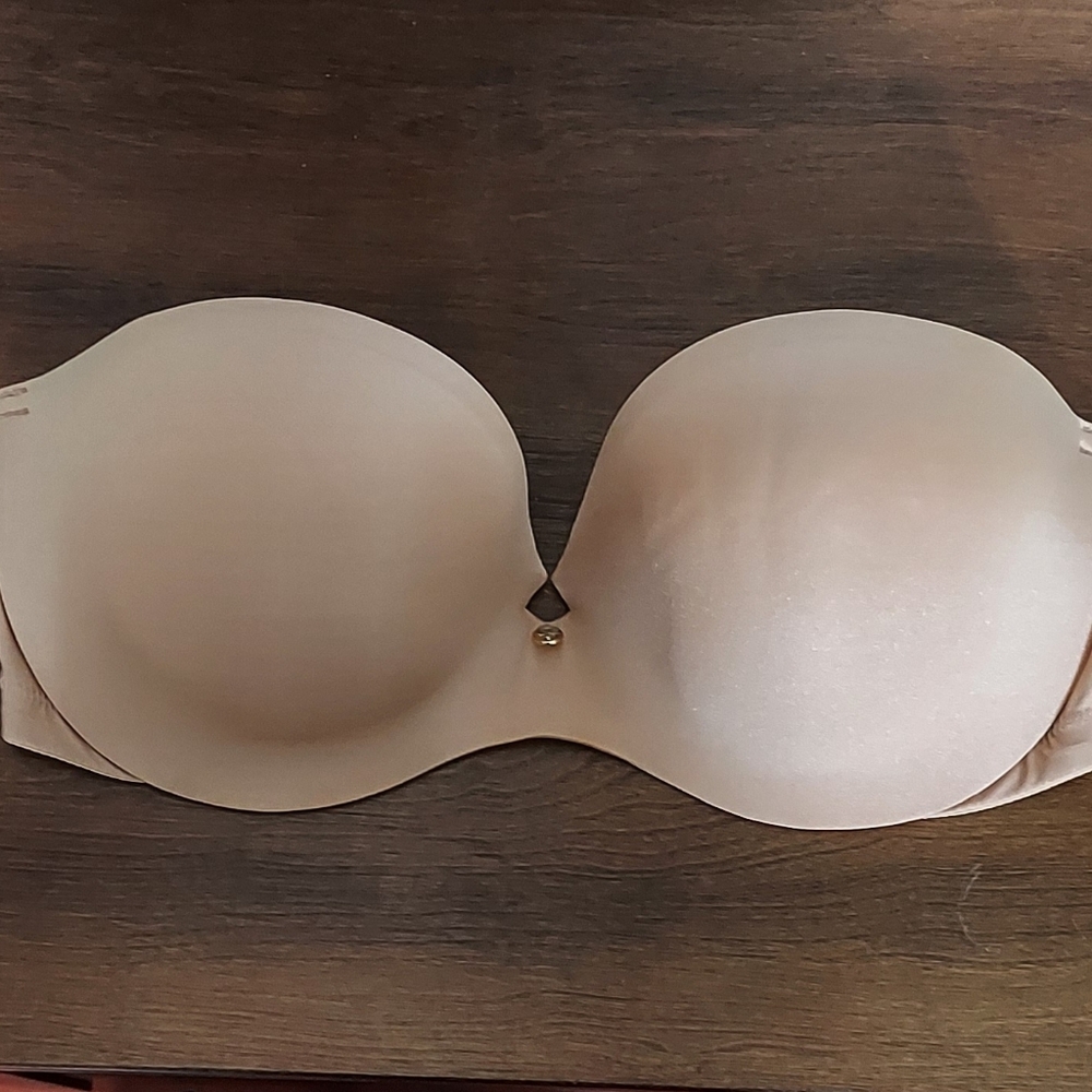Victoria's Secert Strapless Cream Bra